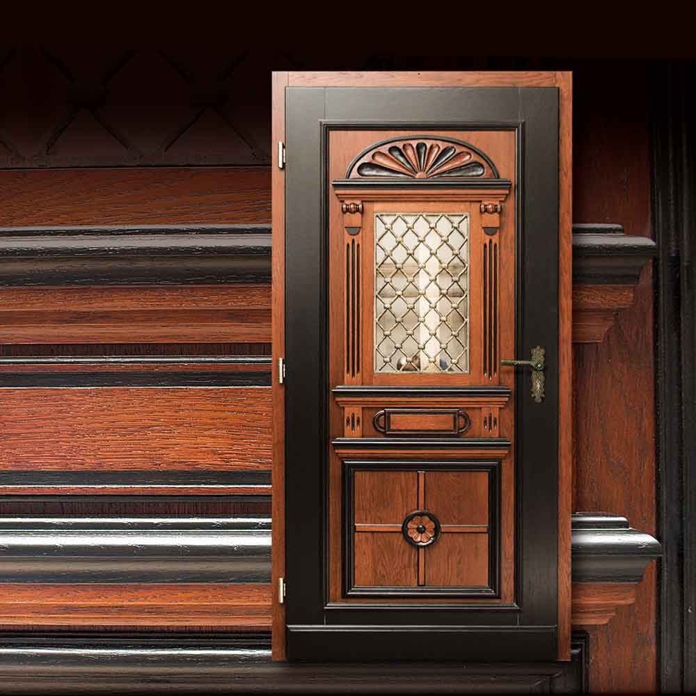Ładne drzwi drewniane zewnętrzne